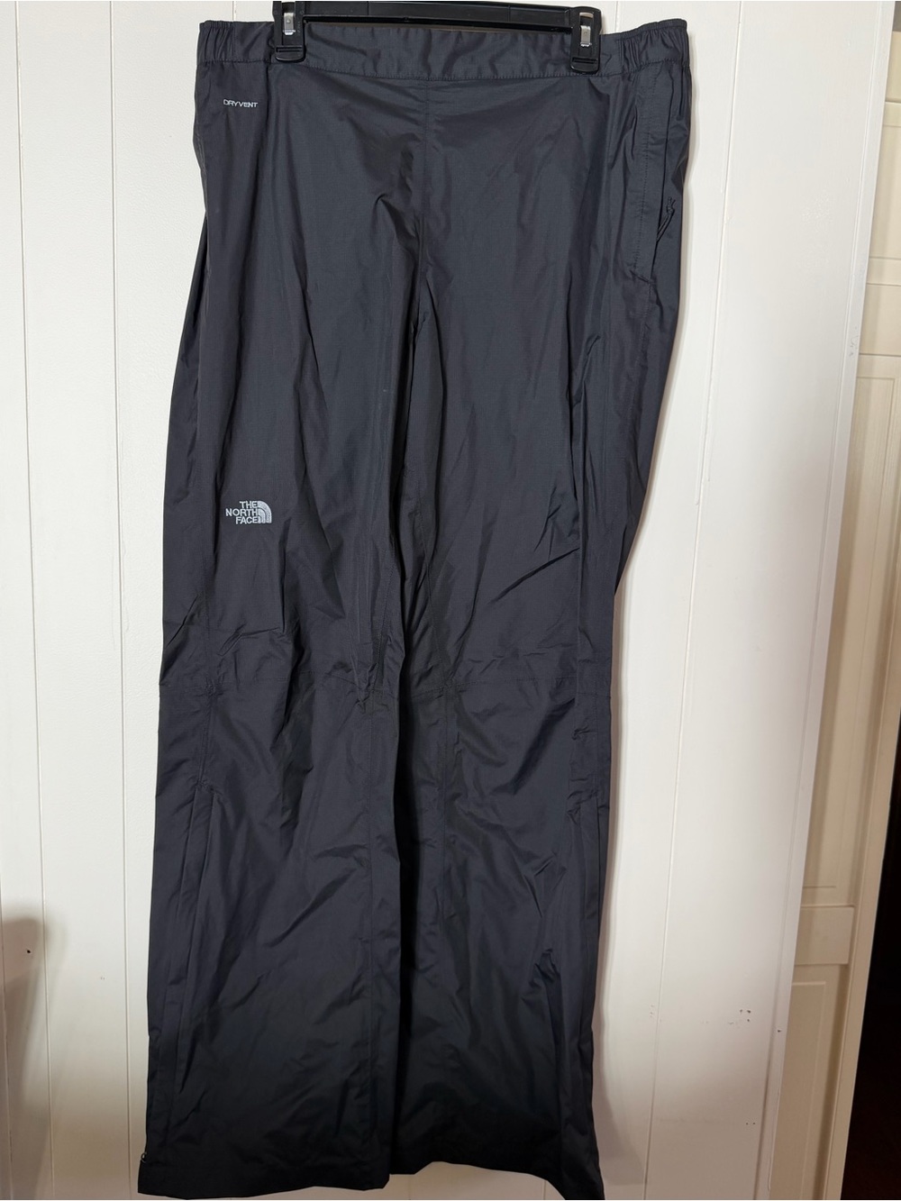The North Face Women’s Black Lightweight Rain Pants XL Long